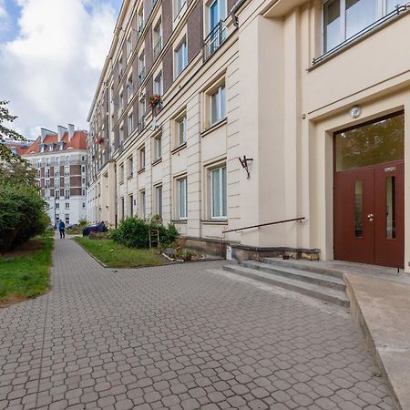 Aleja Wyzwolenia Studio with Mezzanine Warsaw Downtown by Noclegi Renters Buitenkant foto