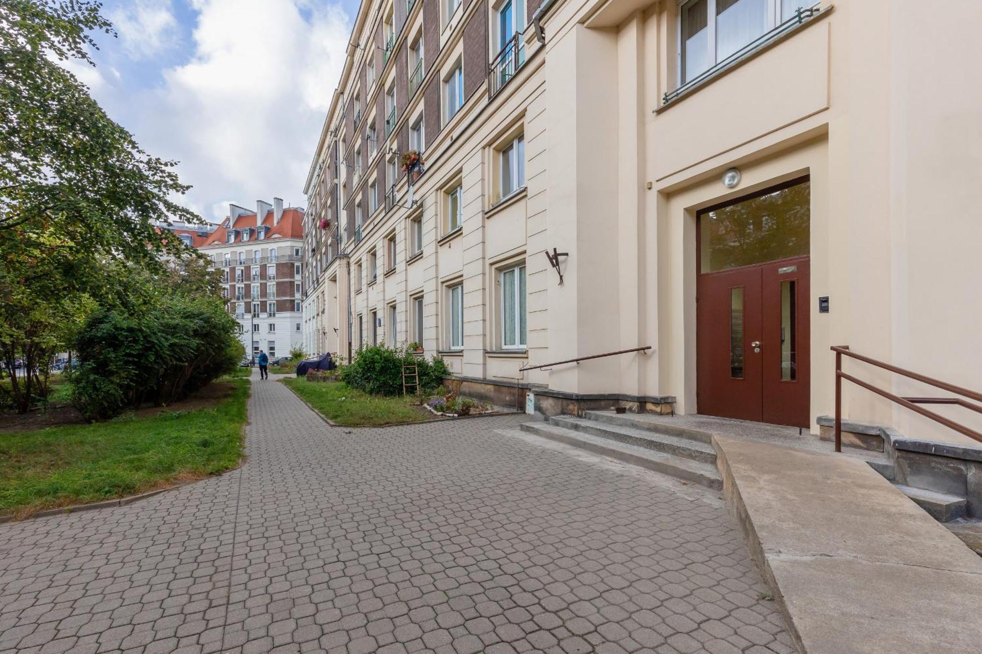 Aleja Wyzwolenia Studio with Mezzanine Warsaw Downtown by Noclegi Renters Buitenkant foto